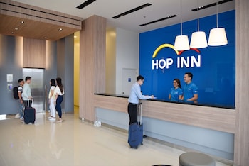 hop inn hotel aseana city