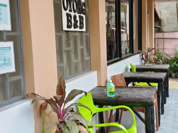 lolo oyong pension house