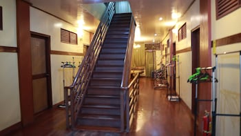 lolo oyong pension house