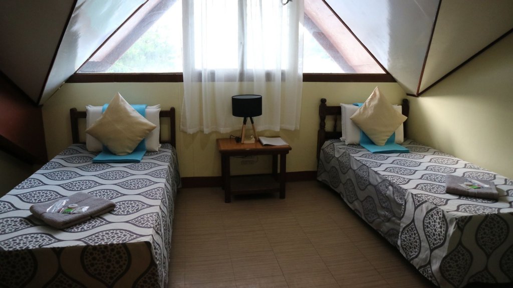 lolo oyong pension house