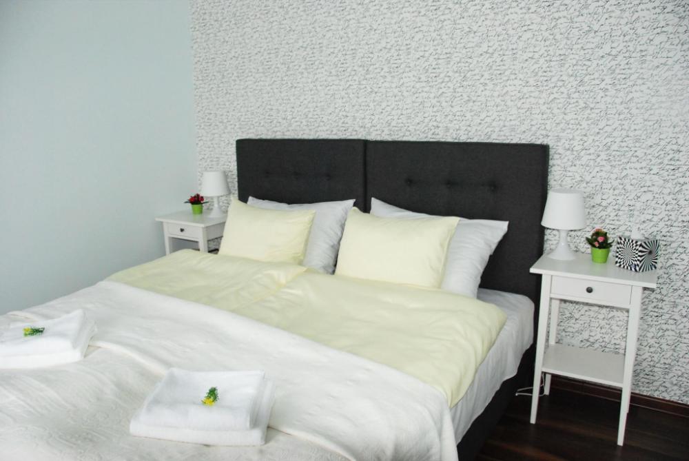 7th room guest house