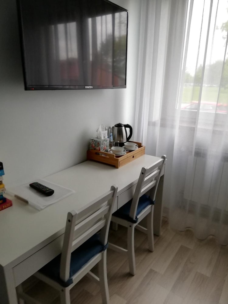 7th room guest house