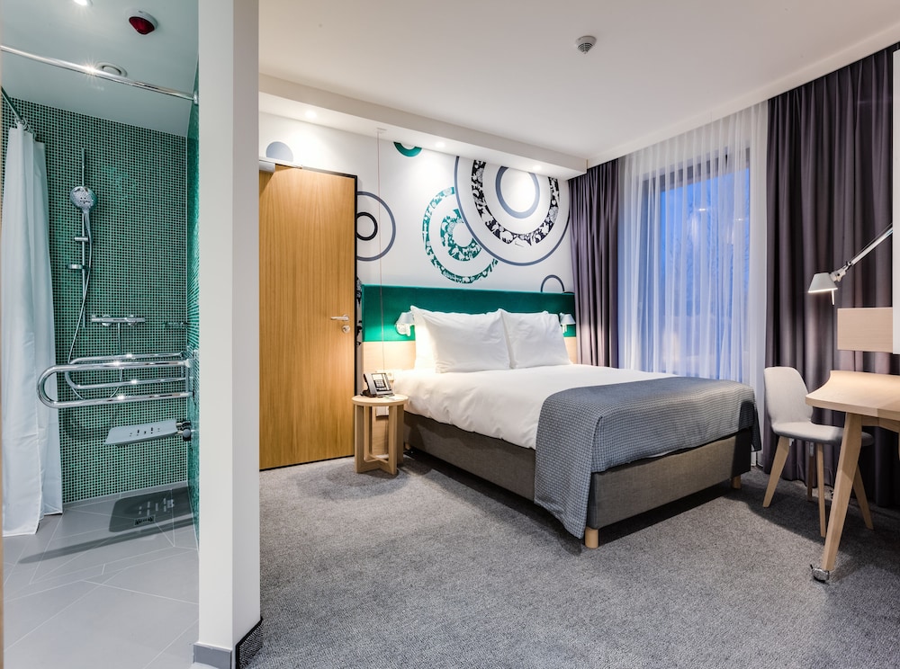 holiday inn warsaw city centre by ihg