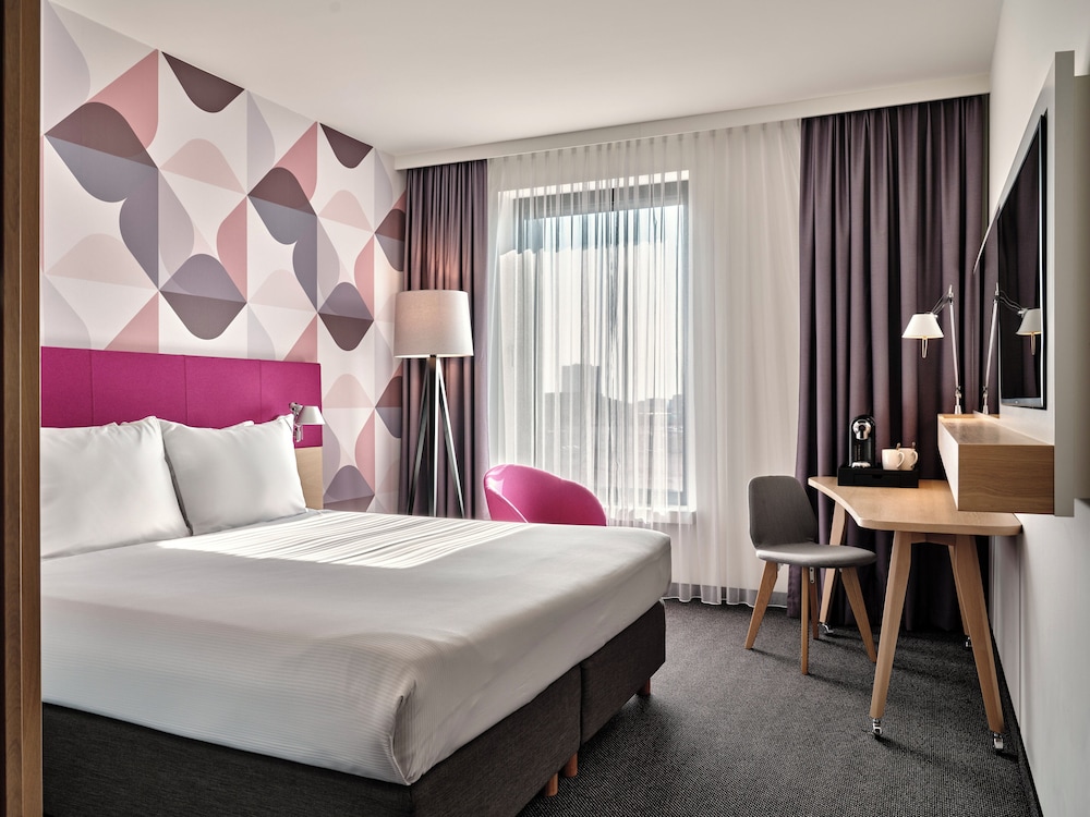 holiday inn warsaw city centre by ihg