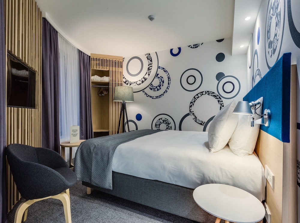 holiday inn warsaw city centre by ihg