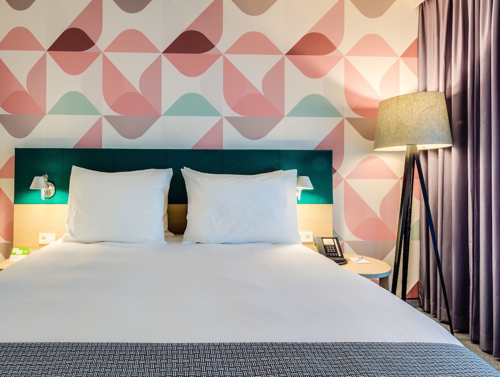 holiday inn warsaw city centre by ihg