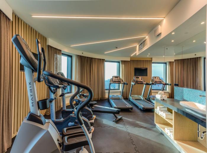 holiday inn warsaw city centre by ihg