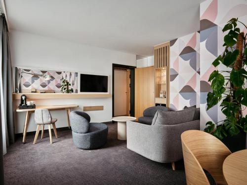 holiday inn warsaw city centre by ihg