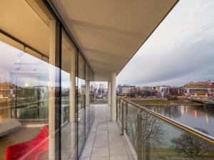 riverside aparthotel