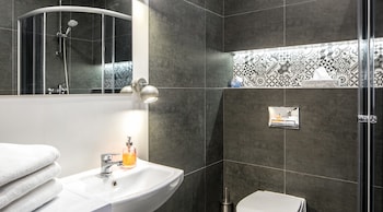 green garden residence