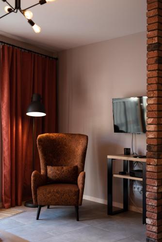 city lights apartments