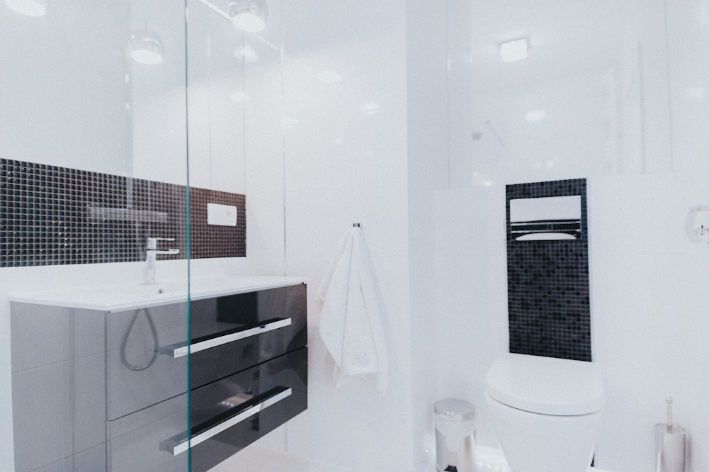 elite apartments marine suite