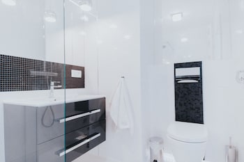 elite apartments marine suite