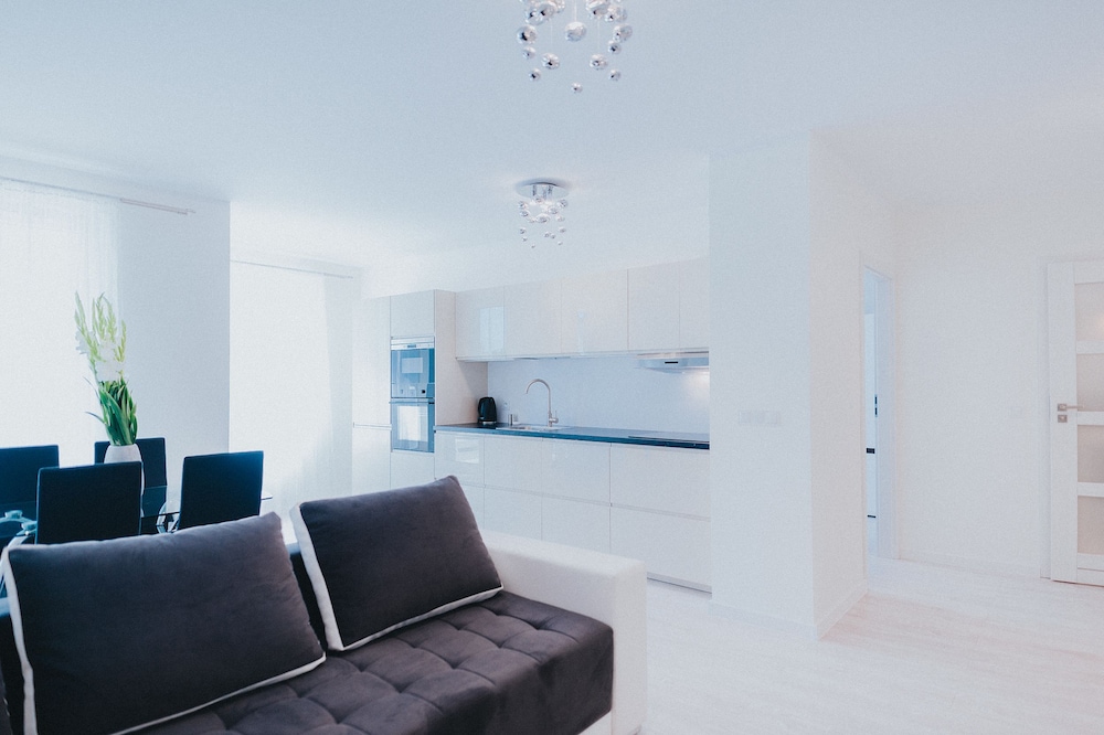 elite apartments marine suite