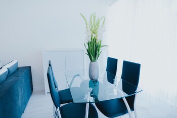 elite apartments marine suite