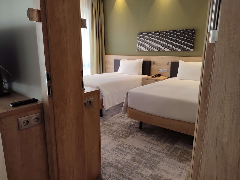 hampton by hilton gdansk old town