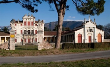 hotel alla corte