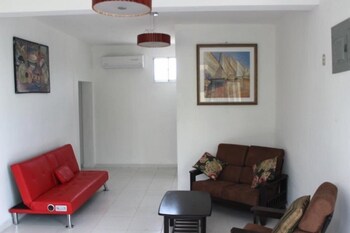 Auberge Pont-Gaudin,Gonaives>>Dessalines,3 star