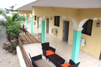 Auberge Pont-Gaudin,Gonaives>>Dessalines,3 star
