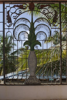 rollanda hotel restaurant