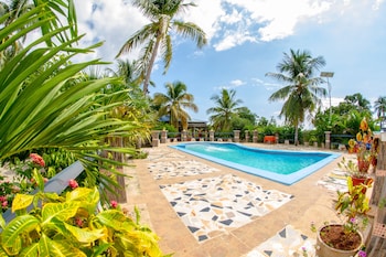 rollanda hotel restaurant