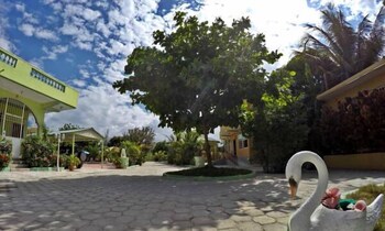 La Cayenna Hotel Et Restaurant,Croix-Des-Bouquets>>Carrefour,3 star