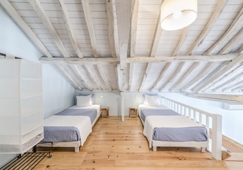 look at me serviced lofts and studios
