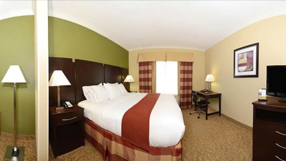 holiday inn express and suites bonifay by ihg