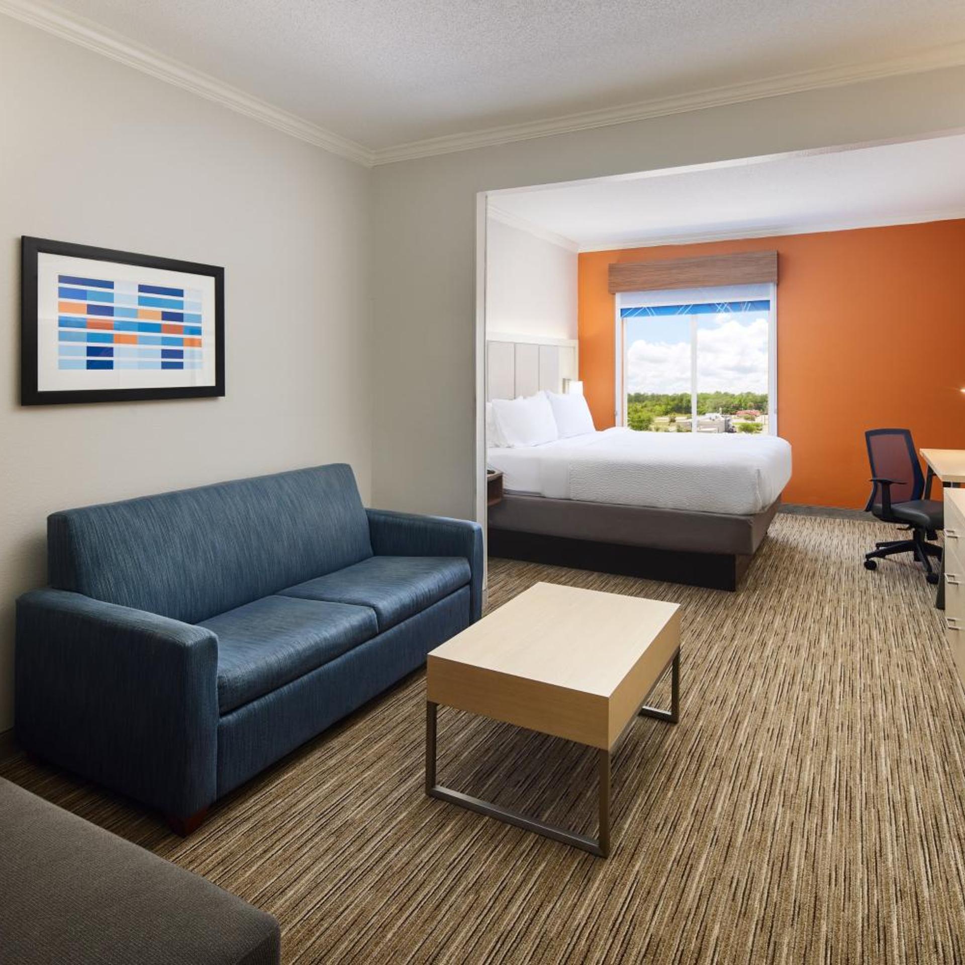 holiday inn express and suites bonifay by ihg