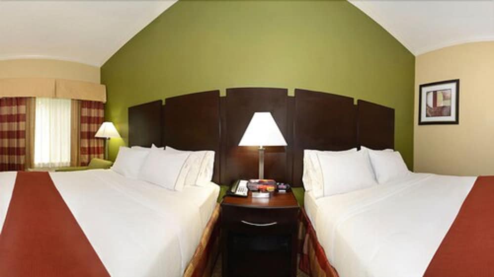 holiday inn express and suites bonifay by ihg