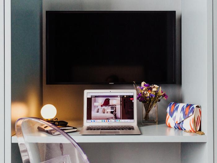 dear lisbon gallery house