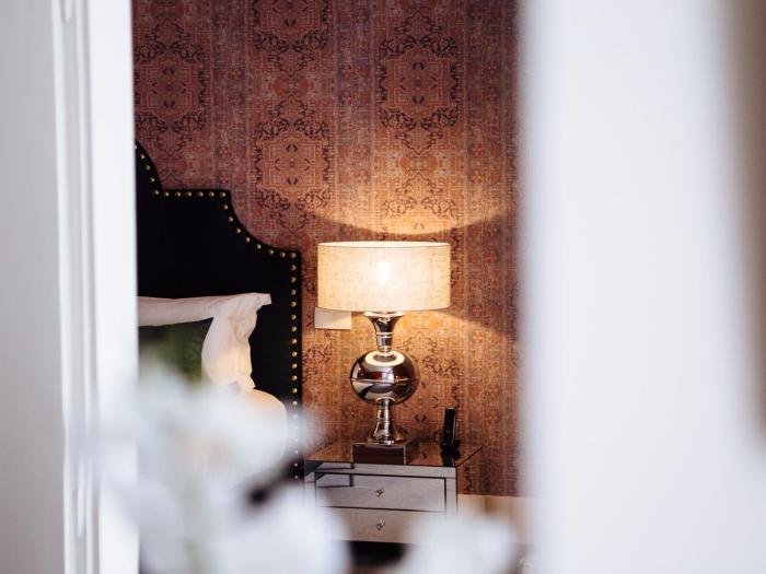 dear lisbon gallery house