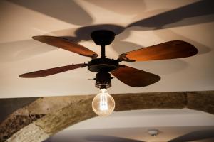 dear lisbon gallery house