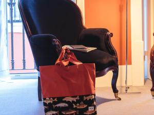 dear lisbon gallery house