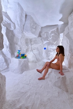 terme patria adults only