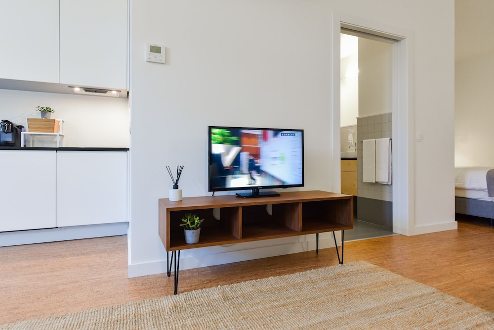 galerias nightlife fashion flats