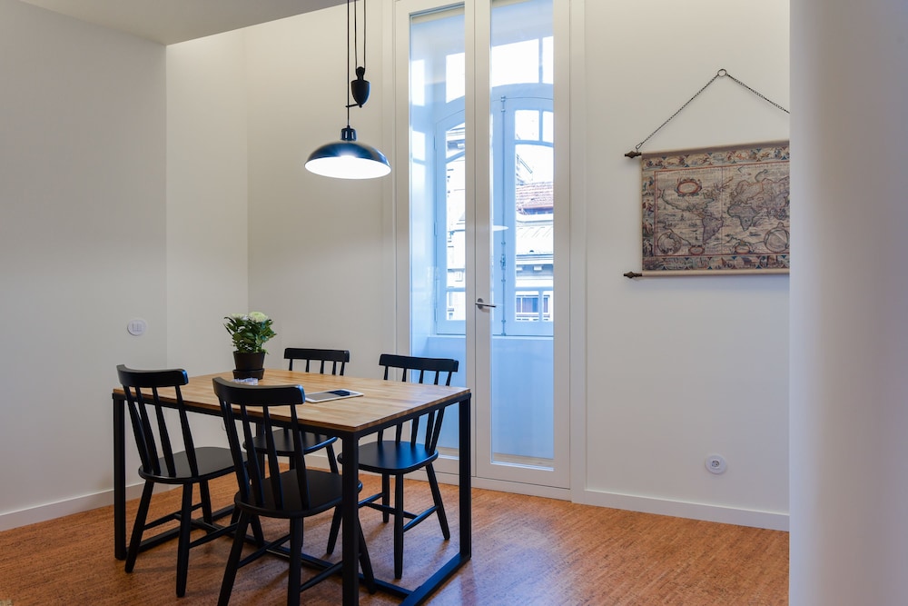 galerias nightlife fashion flats