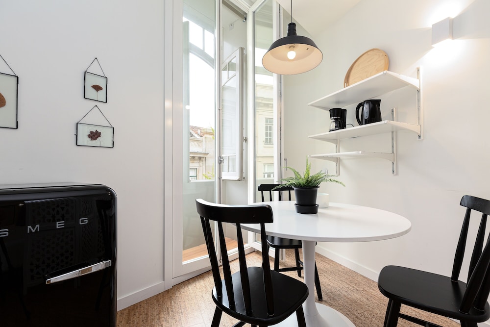 galerias nightlife fashion flats