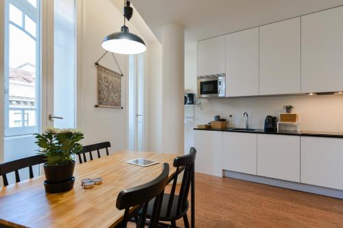 galerias nightlife fashion flats