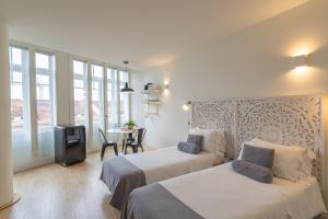 galerias nightlife fashion flats