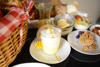 raw culture arts and lofts bairro alto