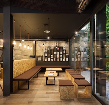 7g roaster apartments