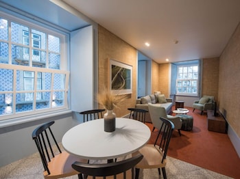 apartamentos the arc carris