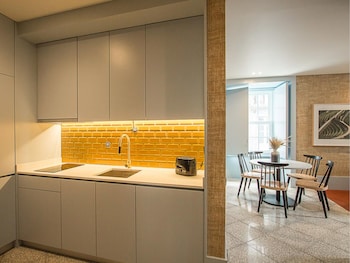 apartamentos the arc carris