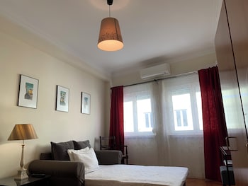 discovery apartment expo