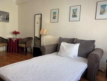 discovery apartment expo