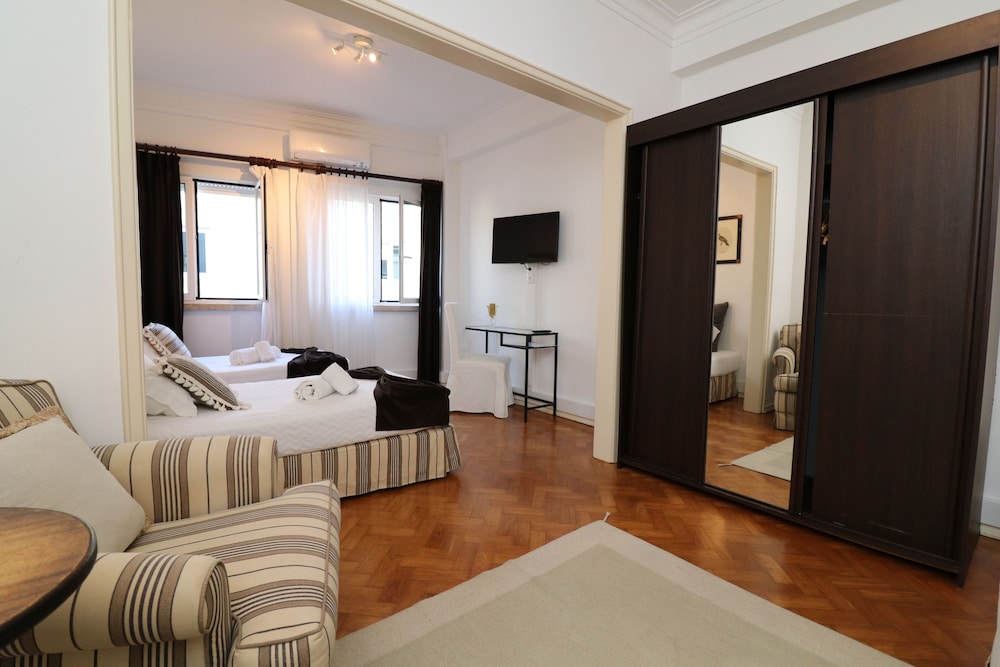 discovery apartment expo