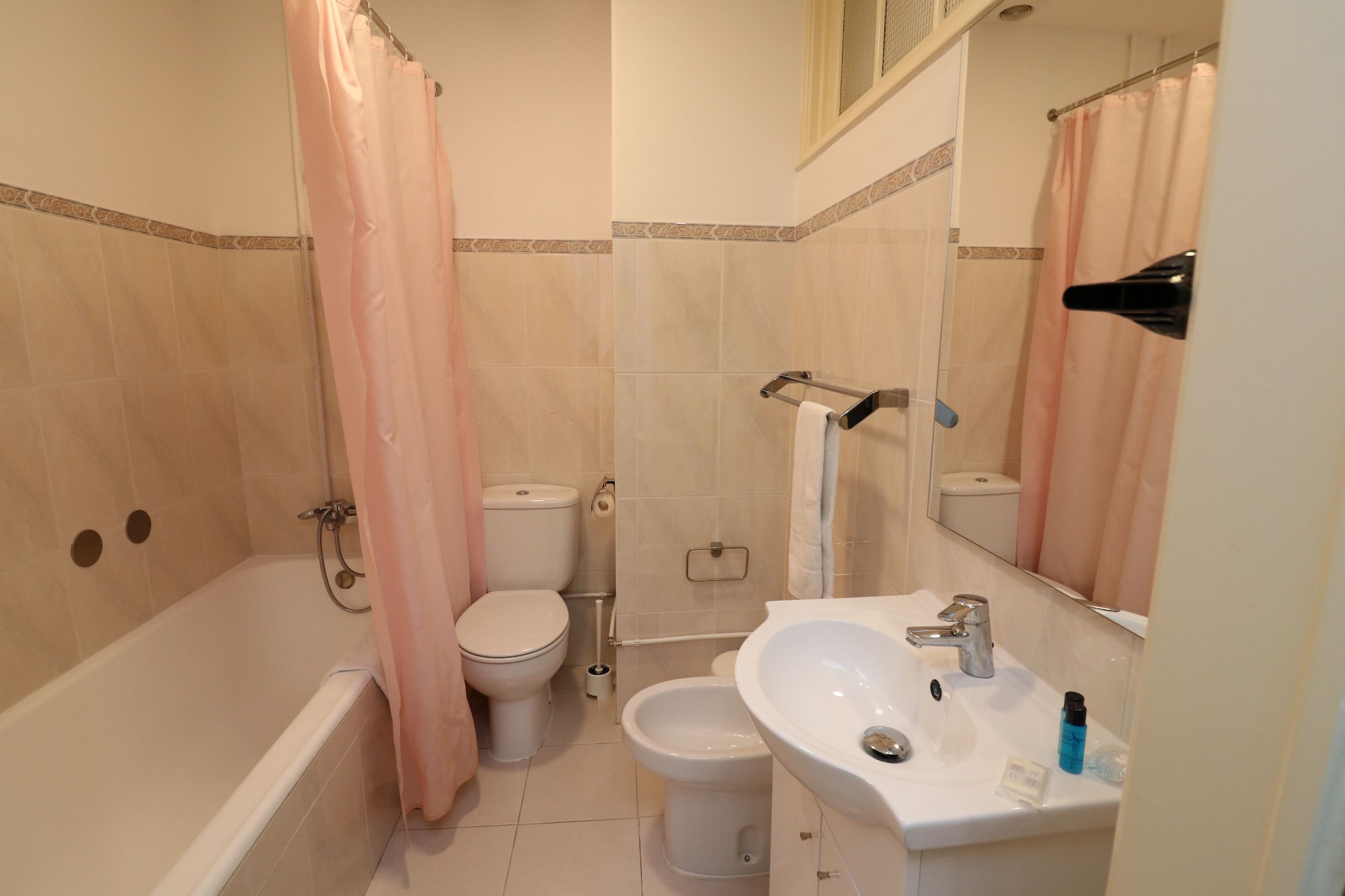 discovery apartment expo