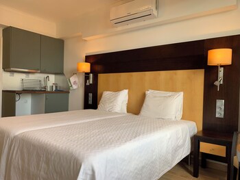 discovery apartment carnaxide