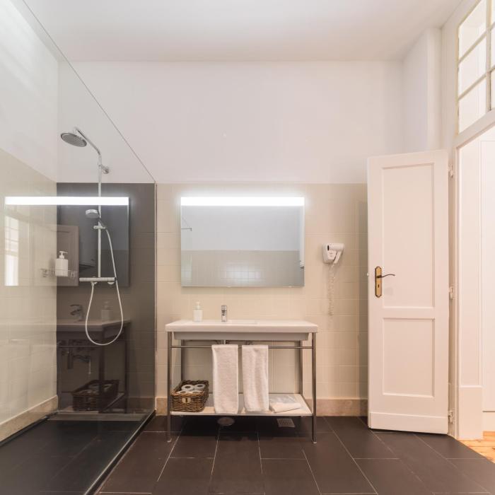 the visionaire apartments